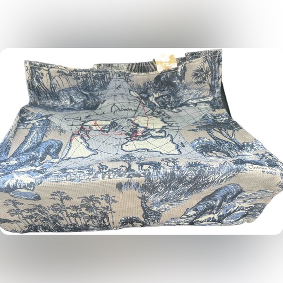 Dior Around the World Tote- NEW - Picture 6 of 6